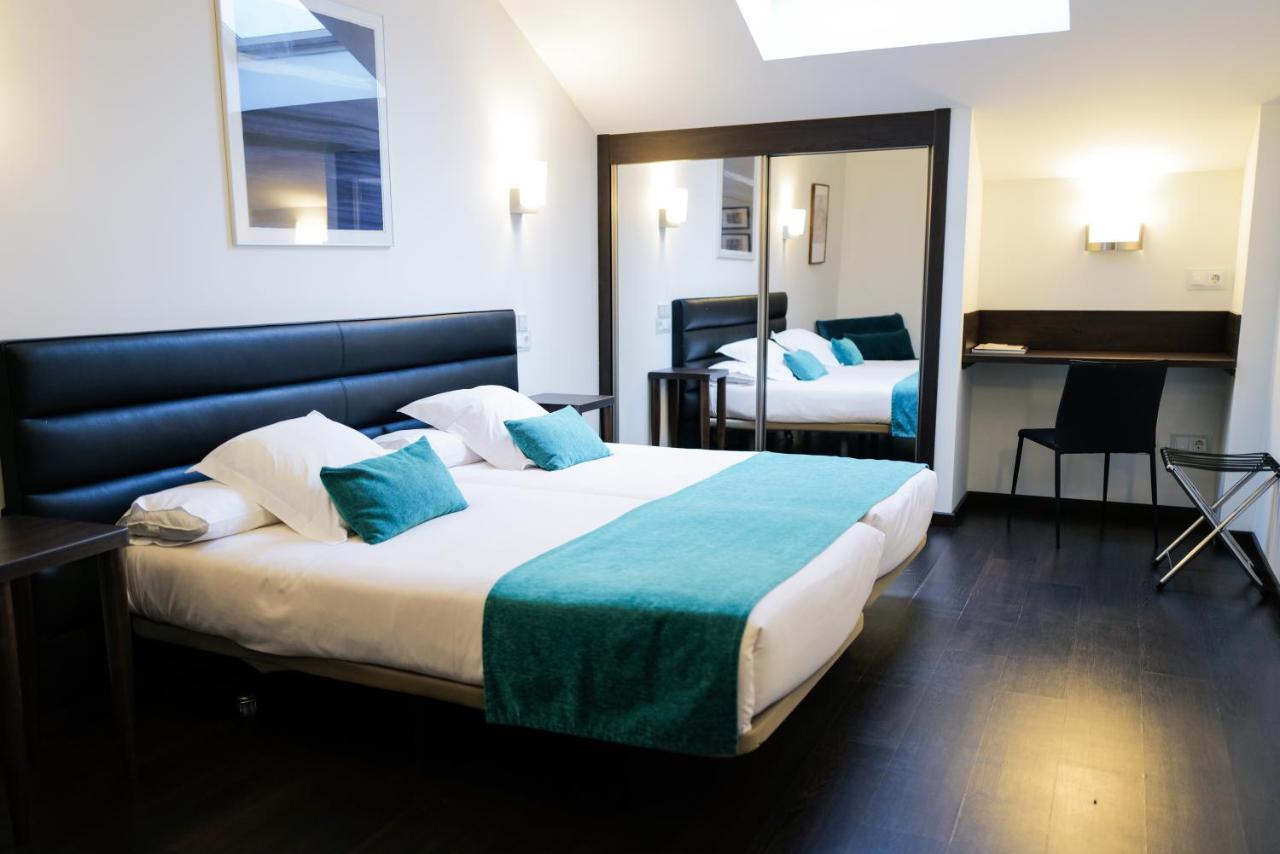 ריבאדסלה Hotel Villa Rosario Ii, Edificio Moderno מראה חיצוני תמונה