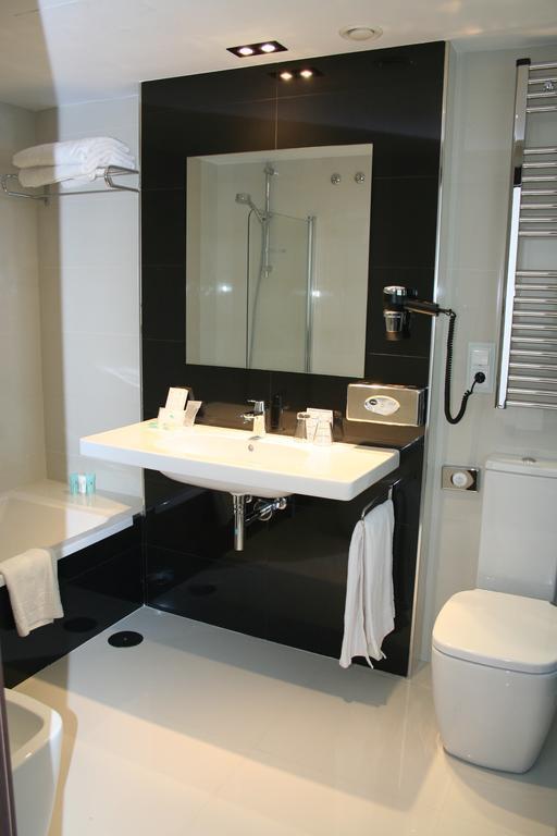 ריבאדסלה Hotel Villa Rosario Ii, Edificio Moderno מראה חיצוני תמונה