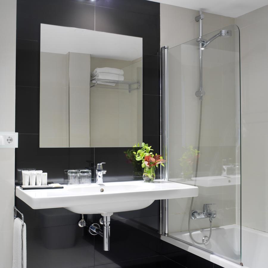 ריבאדסלה Hotel Villa Rosario Ii, Edificio Moderno מראה חיצוני תמונה