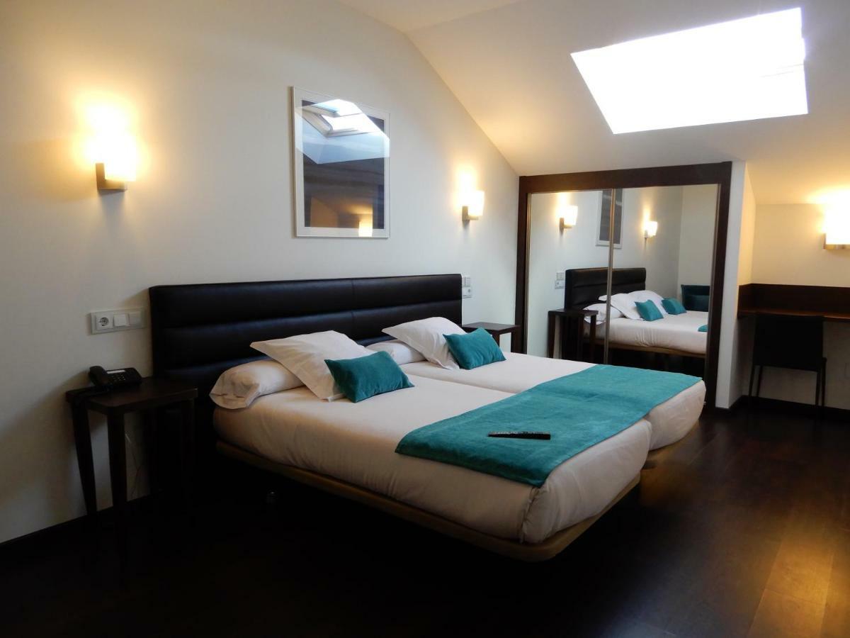 ריבאדסלה Hotel Villa Rosario Ii, Edificio Moderno מראה חיצוני תמונה