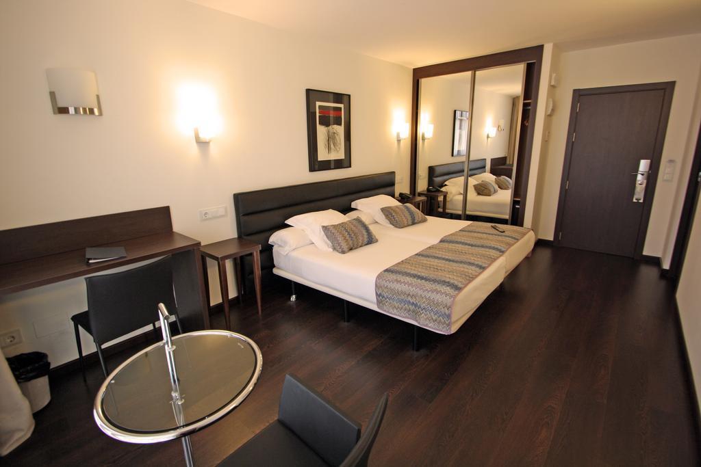 ריבאדסלה Hotel Villa Rosario Ii, Edificio Moderno מראה חיצוני תמונה